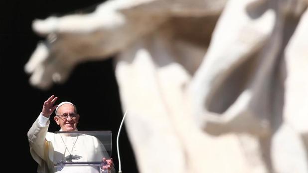 Papa Francisco: «La humanidad parece no querer aprender que las guerras solo producen cementerios»