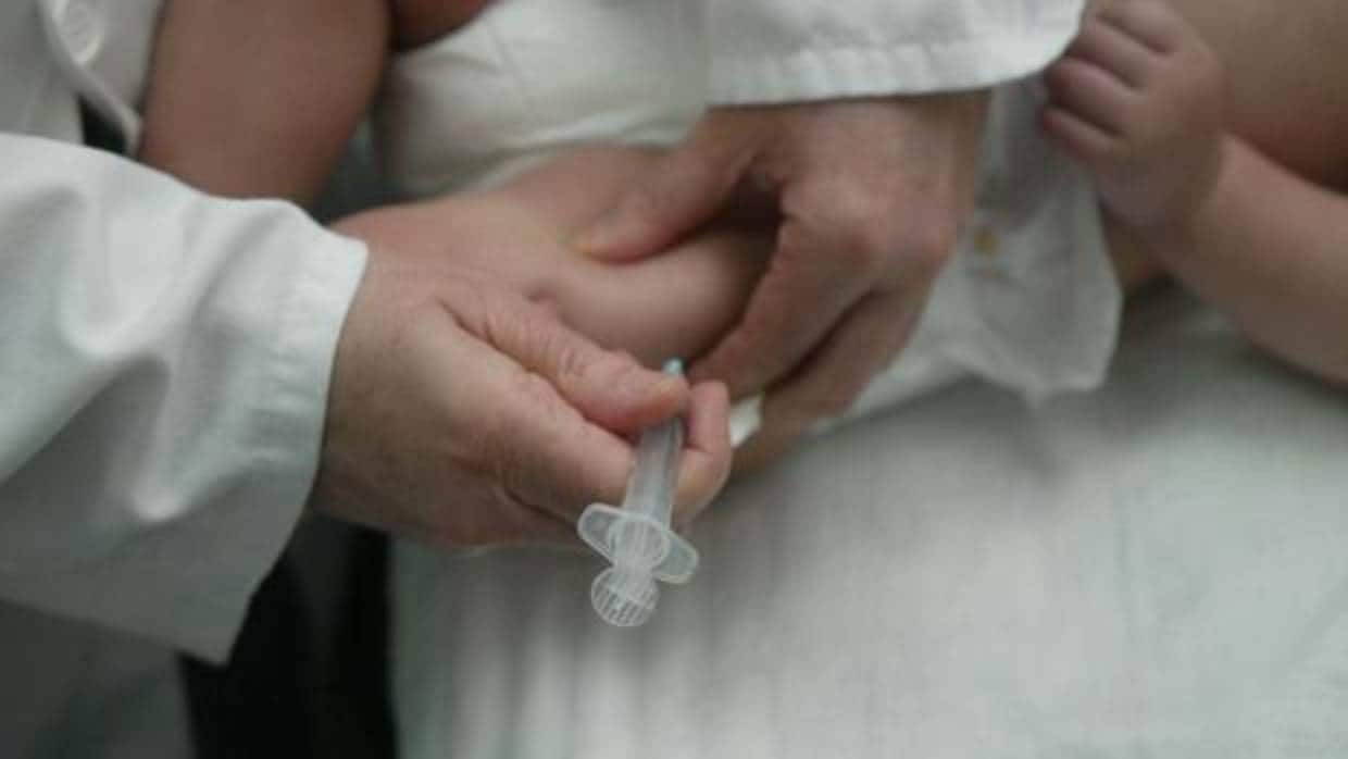 Pediatras reclaman que se financie la vacuna del rotavirus y la del VPH para niños