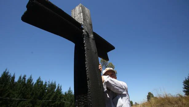 «Que el Papa pida perdón no es suficiente»: estupor en  Chile por la presencia de un obispo que encubrió abusos