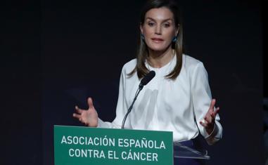 La Reina Letizia durante su intervención el VI Foro contra el Cáncer, con el lema «Por un enfoque integral»