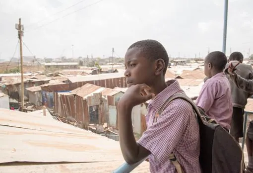 Brian Omondi, en la escuela Saint John, en Korogocho, uno de los barrios marginales más grandes de Nairobi