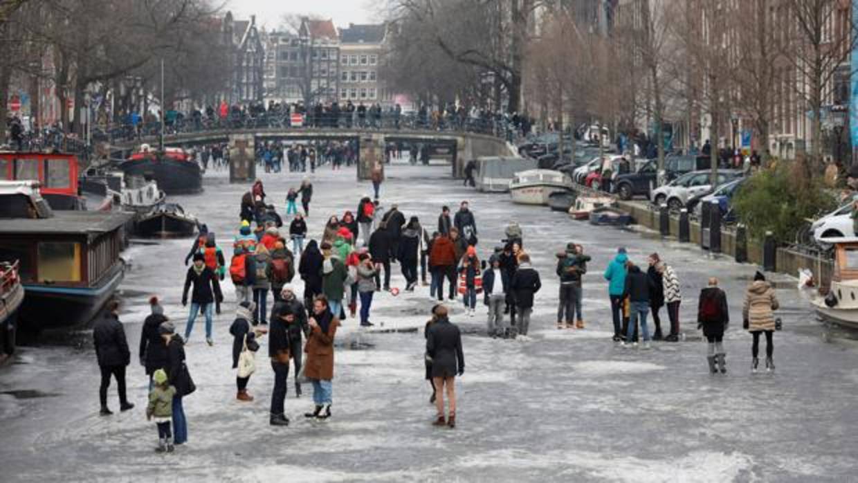 Canales de Ámsterdam, helados