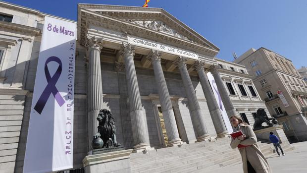 El Congreso pone su grano de arena por la igualdad de la mujer