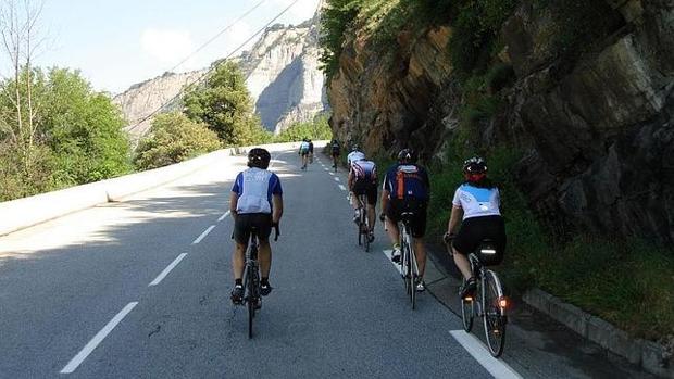 Detenida la conductora que arrolló a un grupo de ciclistas en Mallorca tras la muerte de uno de los heridos