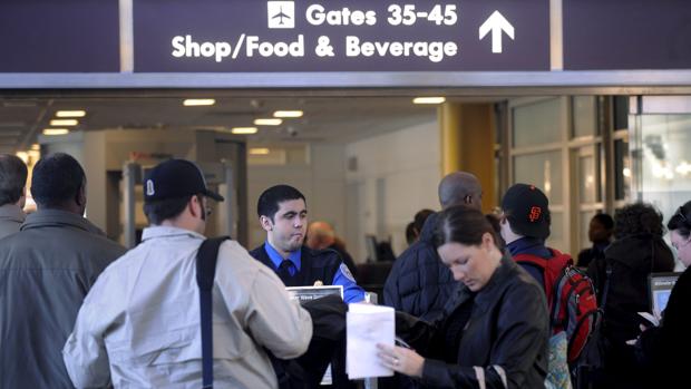 Una cuchara bajo la ropa interior para evitar la ablación o el matrimonio forzado