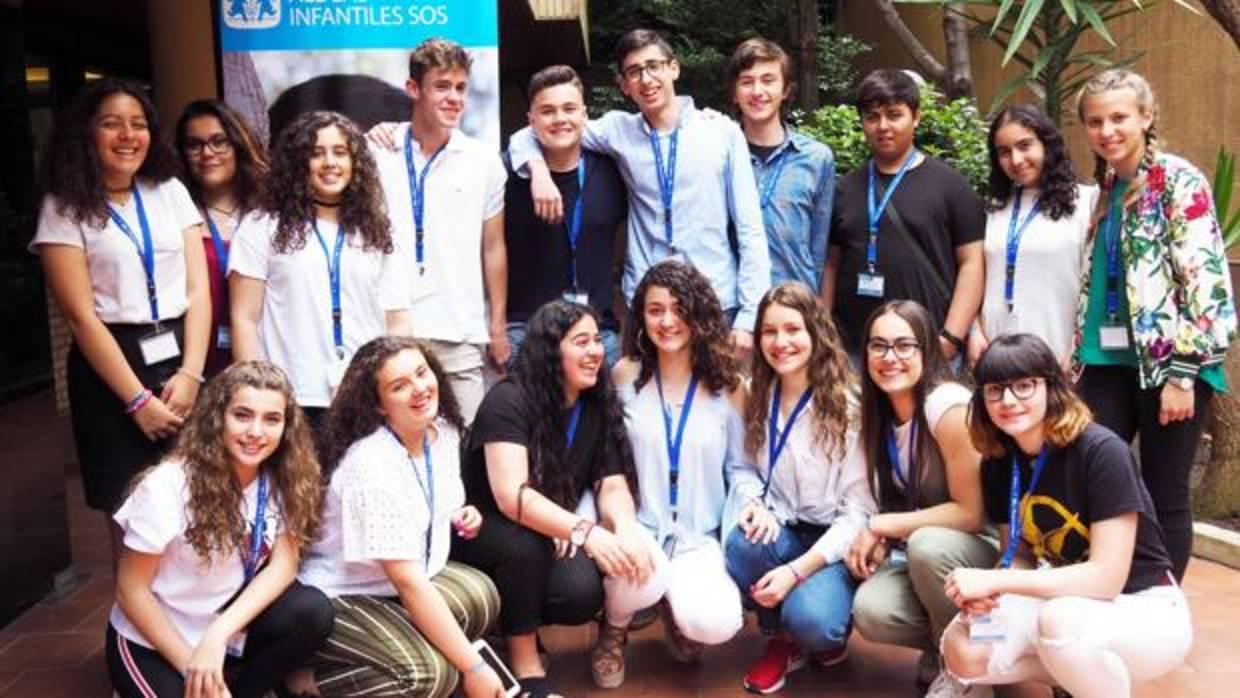 Adolescentes participantes en V Jornadas de Jóvenes de Aldeas Infantiles SOS