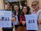 Los alumnos muestran las pruebas tras haberlas repetido ayer en el campus de Badajoz