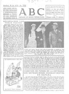 Aunque bromeó cuando sus libros fueron quemados por los nazis en Berlín, el padre del psicoanálisis decidió huir de Viena el 4 de junio de 1938. En la portada de ABC aparece junto a su familia ya en Londres.