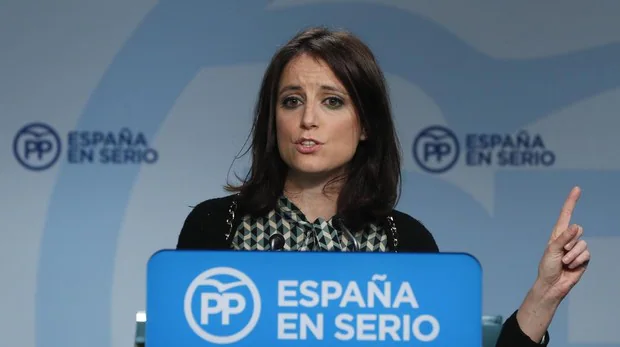 Dirigentes del PSOE y de Podemos cargan contra Andrea Levy por cuestionar que el aborto sea un derecho
