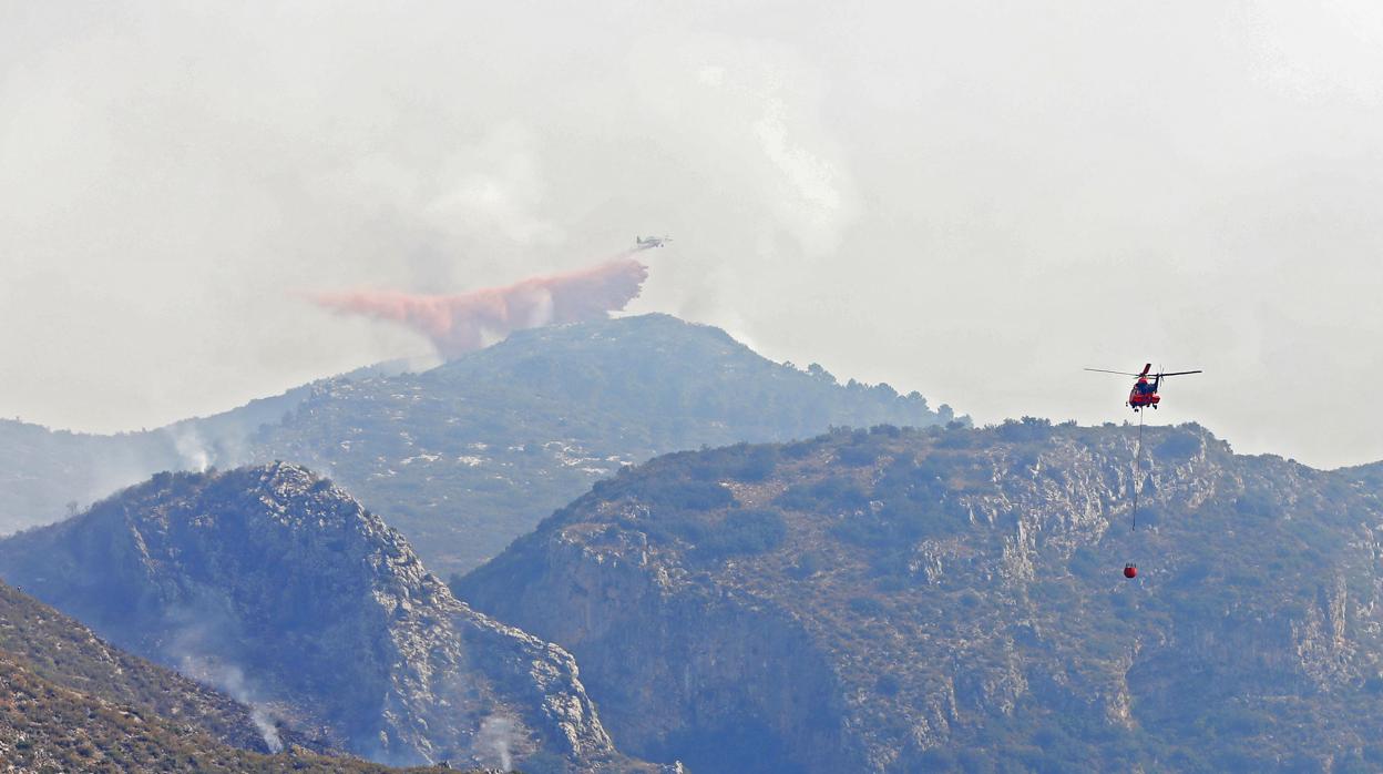 Imágenes del incendio de Luxent, Valencia