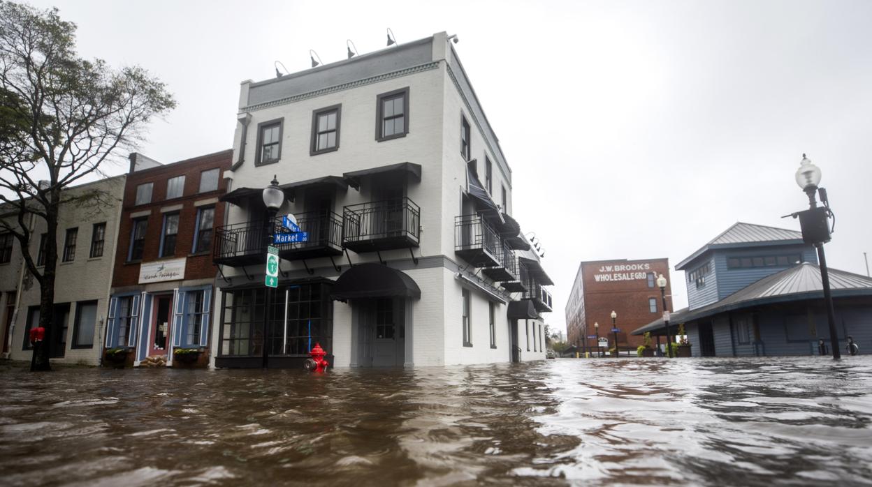 El diluvio de Florence deja 11 fallecidos y miles de viviendas inundadas