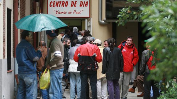 Seis millones de españoles, al borde de la exclusión si empeora la economía