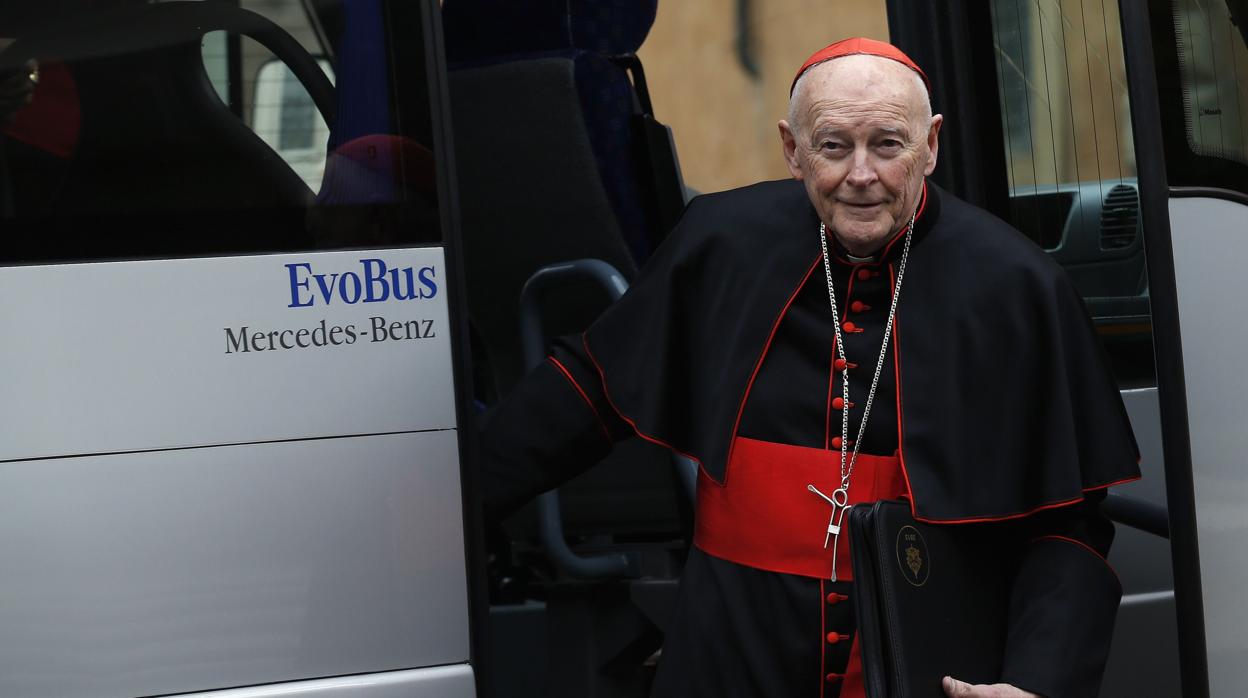 El cardenal McCarrick, que renunció al ser acusado de abusar de menores