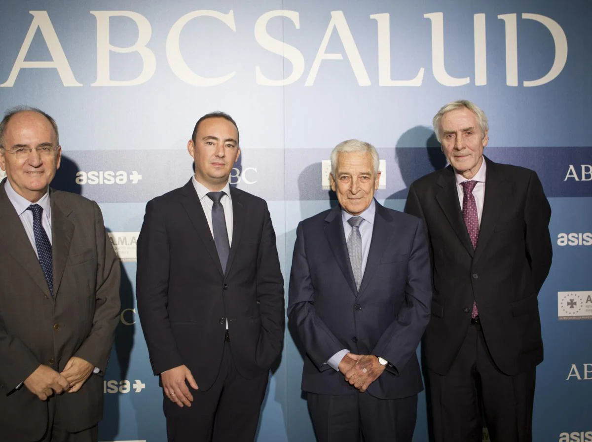 Miguel Carrero, presidente de PSN (segundo por la derecha) con su equipo. 