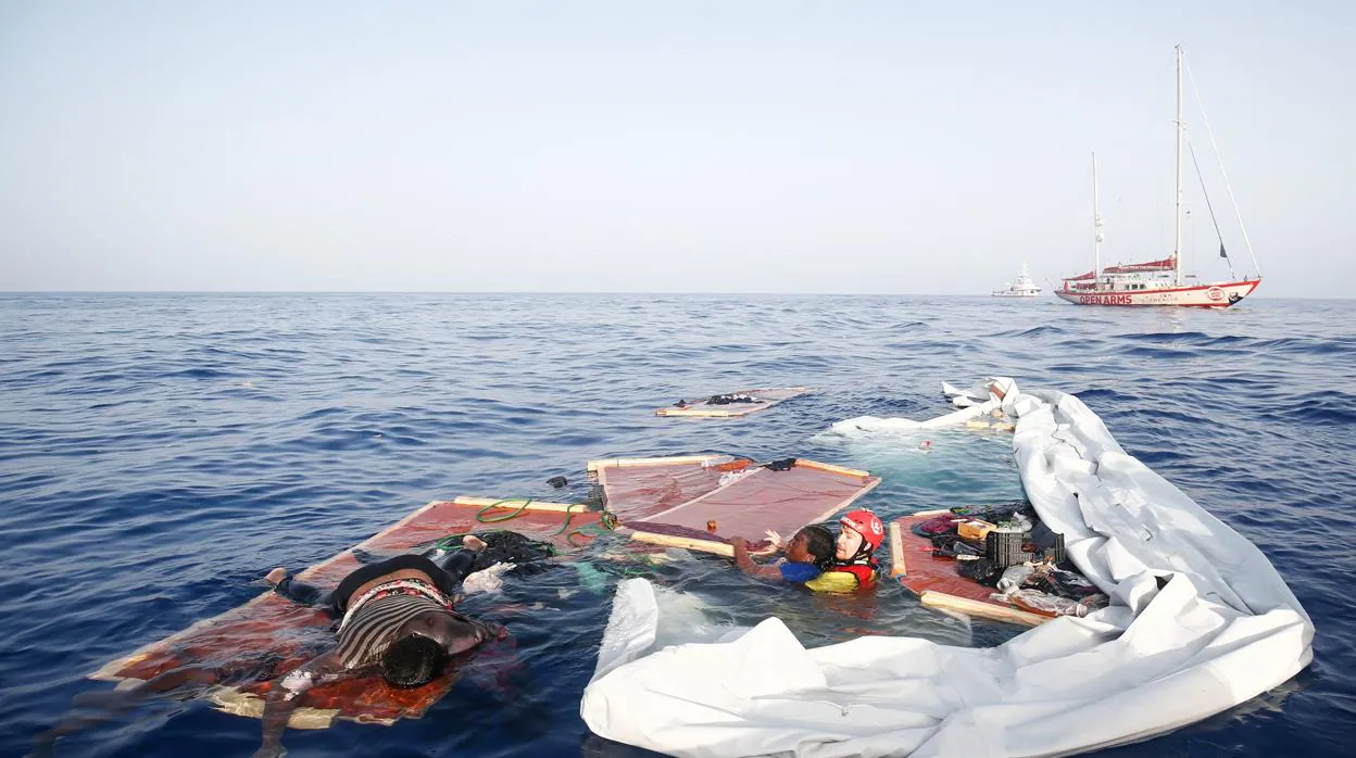 Salvamento Marítimo autoriza al Open Arms, con 307 personas a bordo, a que se dirija a aguas españolas