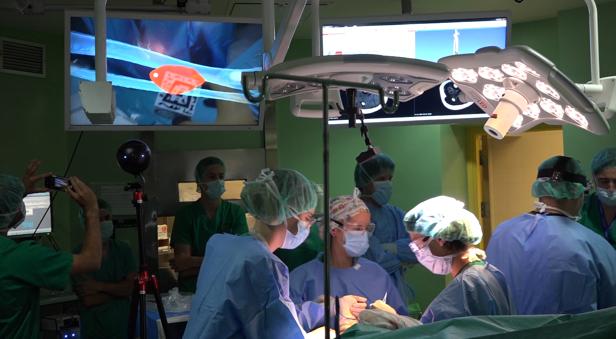 España crea un sistema que permite operar a los cirujanos como si tuvieran visión de rayos X