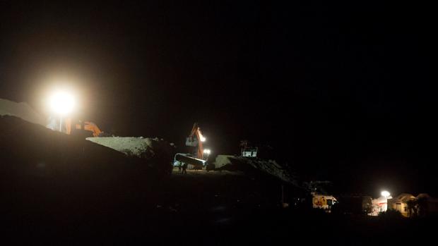 Julen, el rescate en directo: los mineros están ya en la zona en la que el niño cayó al pozo