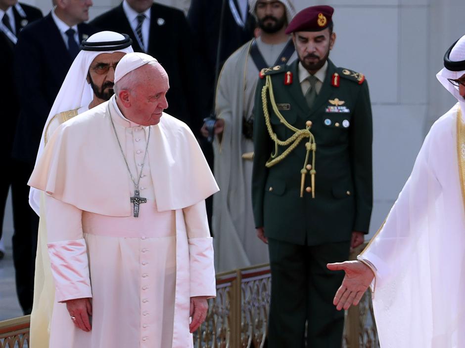 Francisco a su llegada al aeropuerto de Abu Dabi