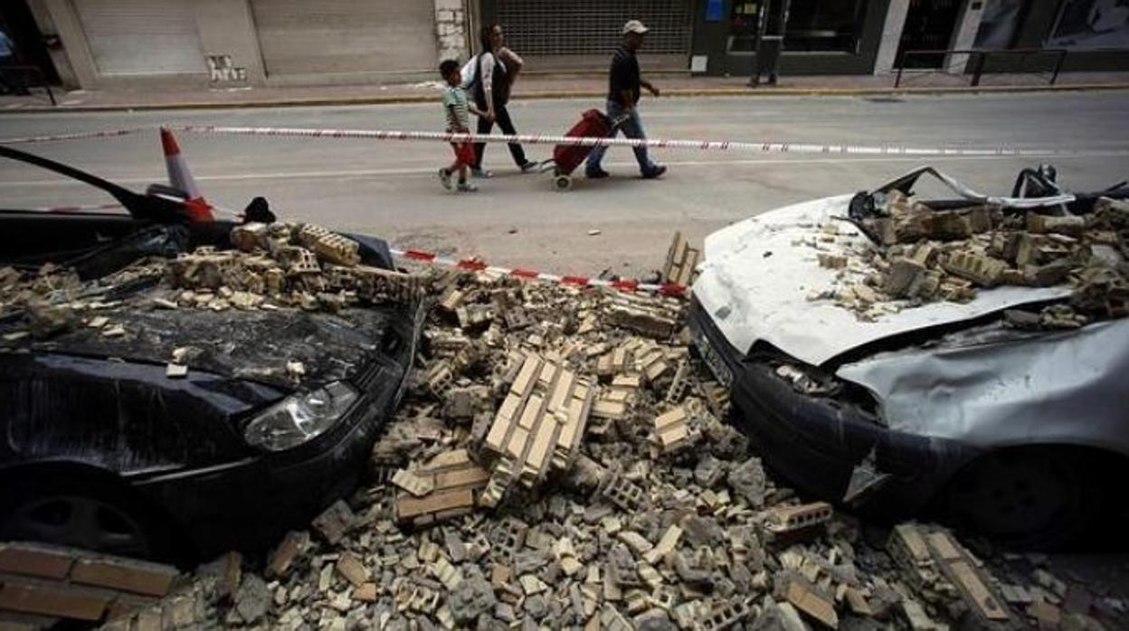 Vehículos dañados por el terremoto de Lorca de 2011