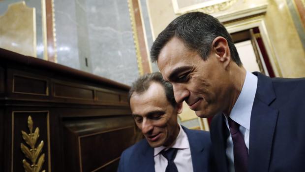 El Gobierno confirma que podría bonificar las cotizaciones sociales de los becarios universitarios