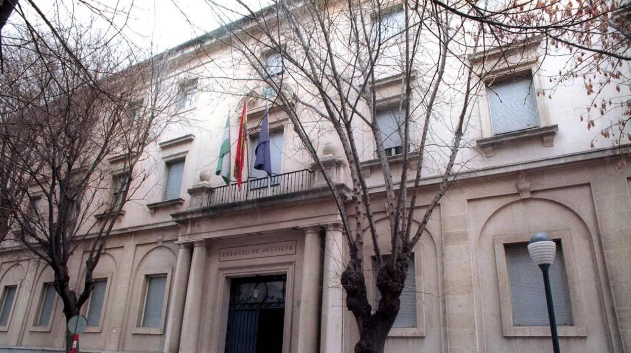 Fachada de la Audiencia Provincial de Jaén