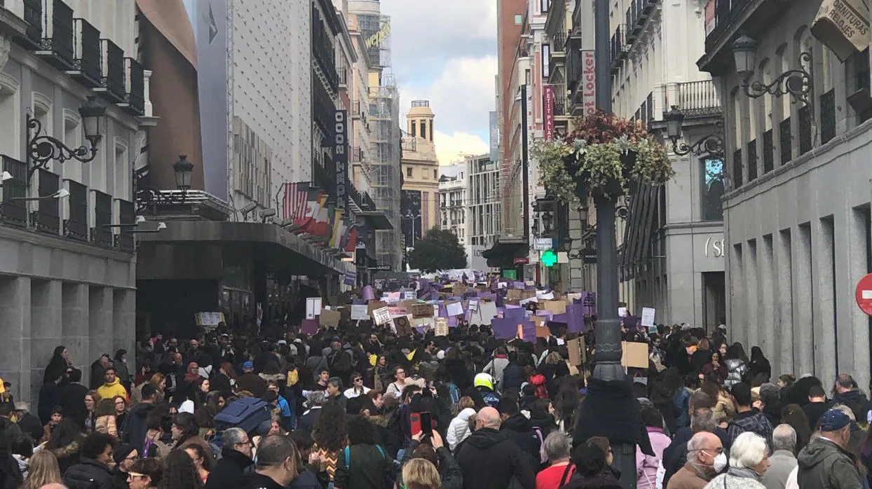 La huelga estudiantil en la calle Preciados de Madrid