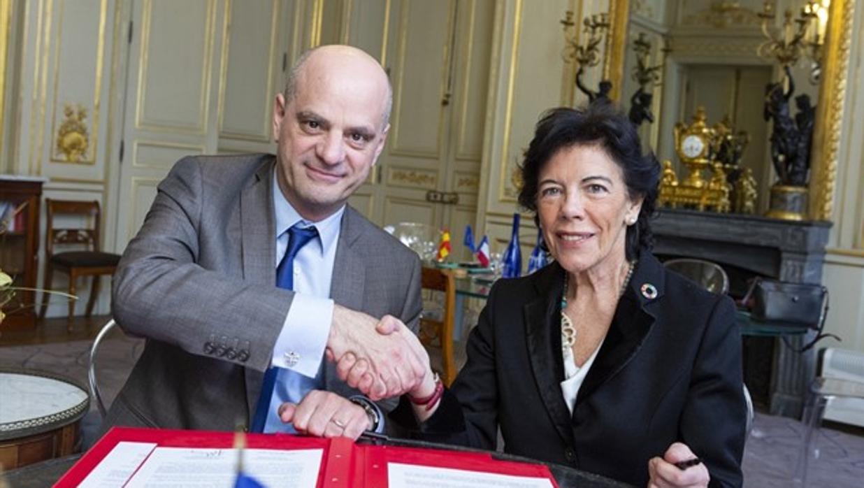 El ministro de Educación de Francia, Jean Michel Blanquer, y la ministra española, Isabel Celaá