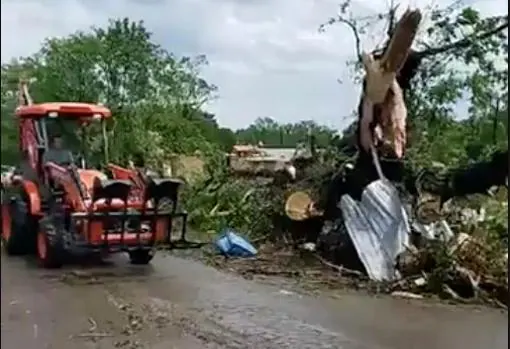 Efectos del tornado en Franklin (Texas)