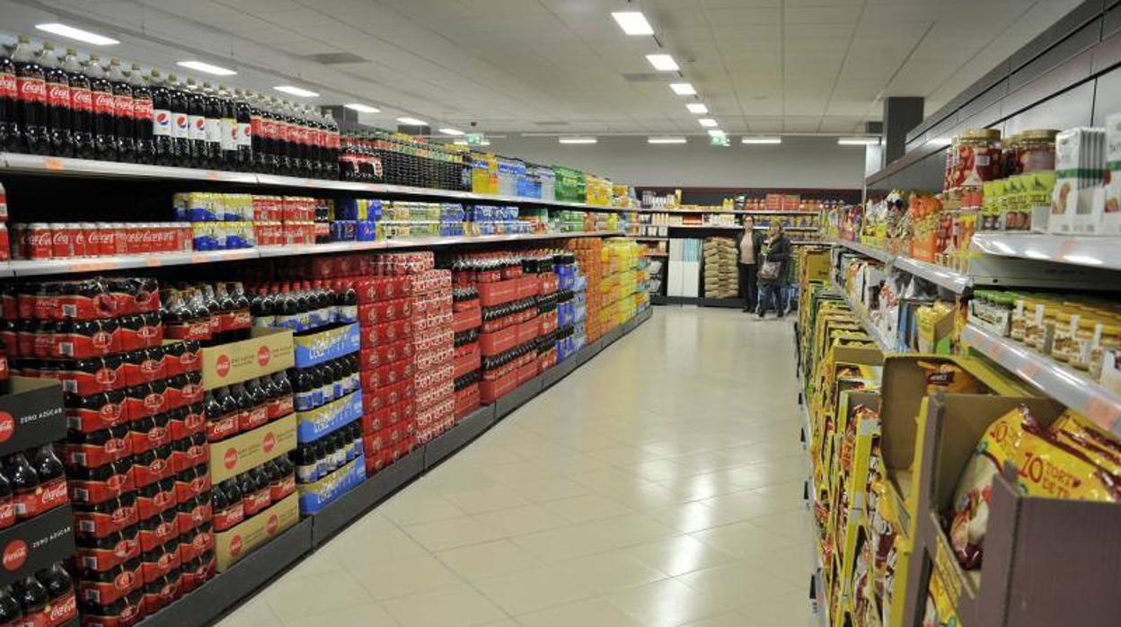 Bebidas azucaradas en un supermercado