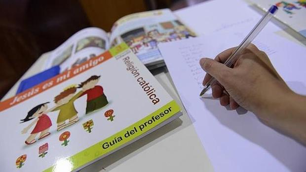 Desestiman los recursos que pedían más horas de Religión en Extremadura