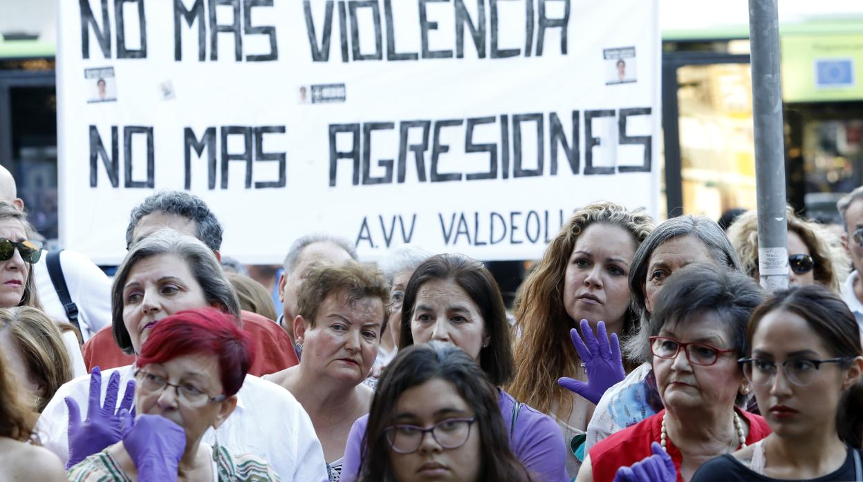 Imagen de archivo de una concentración en Córdoba contra la violencia de género