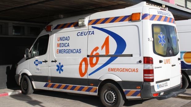 Cuatro sanitarios del 061, agredidos brutalmente en un domicilio en Ceuta