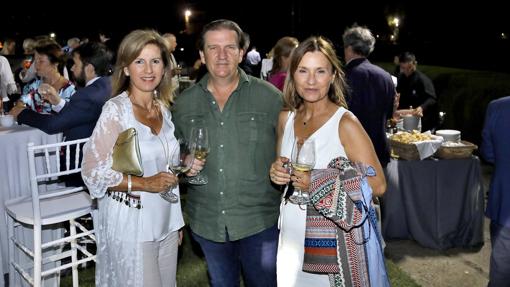 Inmaculada Cejas, Raúl Aragón y Amparo Pérez