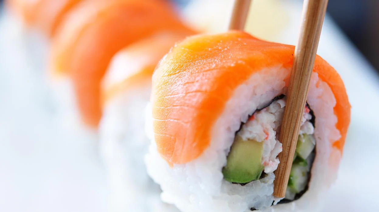 Imagen de archivo de piezas de sushi