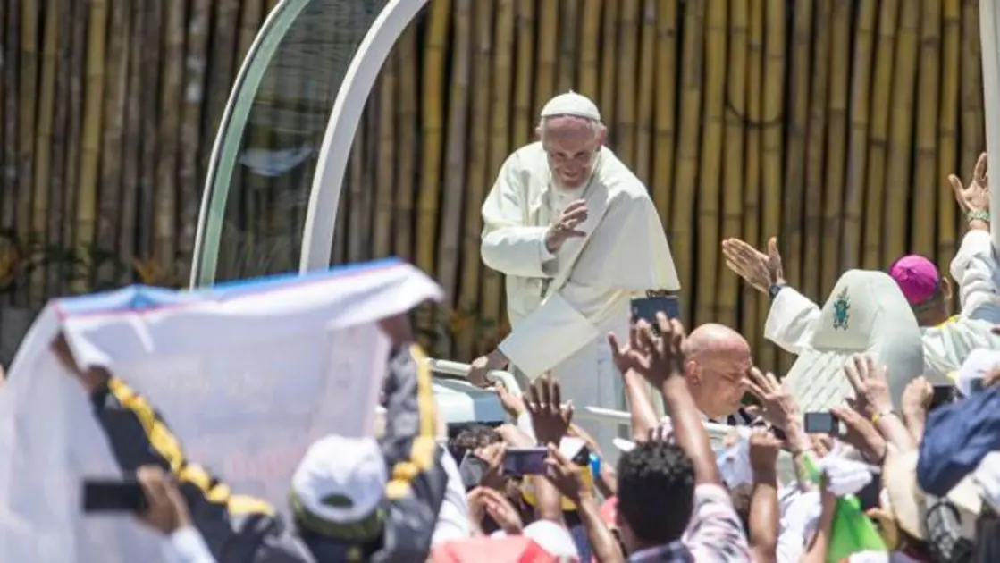 El papa durante su vista a Peró en enero de 2018