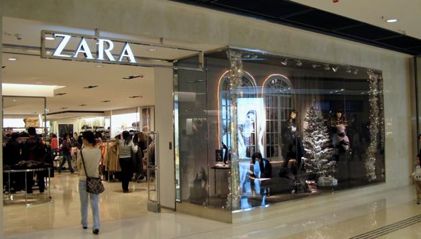 Prohibido entrar en los Zara de Zaragoza: la curiosa condena a una joven «pícara» que devolvía ropa usada