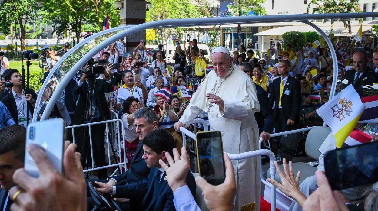 El Papa denuncia la esclavitud femenina e infantil en Tailandia