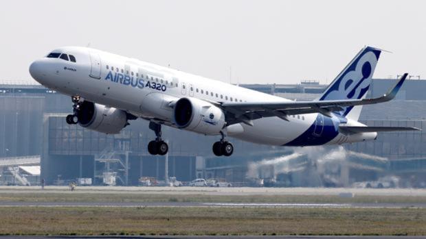 Un avión de Airbus pierde una pieza en pleno vuelo