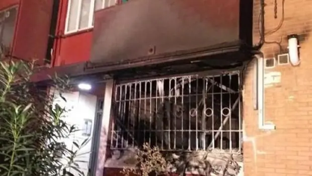 Un hombre se encuentra en estado crítico al incendiarse una vivienda en Badalona (Barcelona)