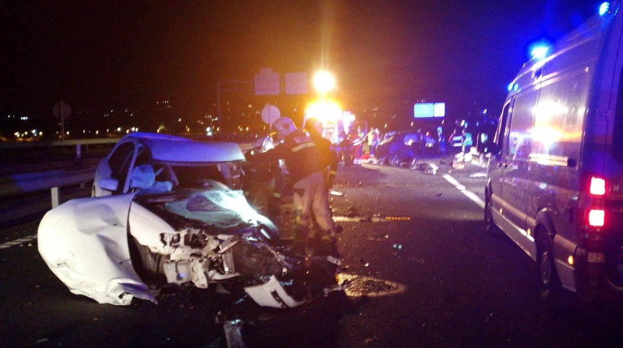 Accidente de tráfico ocurrido esta Nochebuena en la autovía GR-16