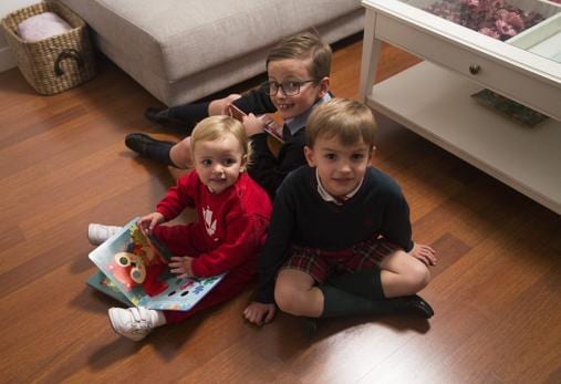 José María, Alejandro y Martina Morata en su casa de Las Tablas