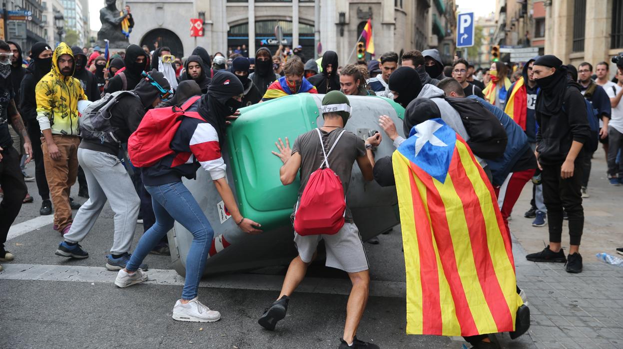 Reacciones independentistas en las calles tras la sentencia del «procés»