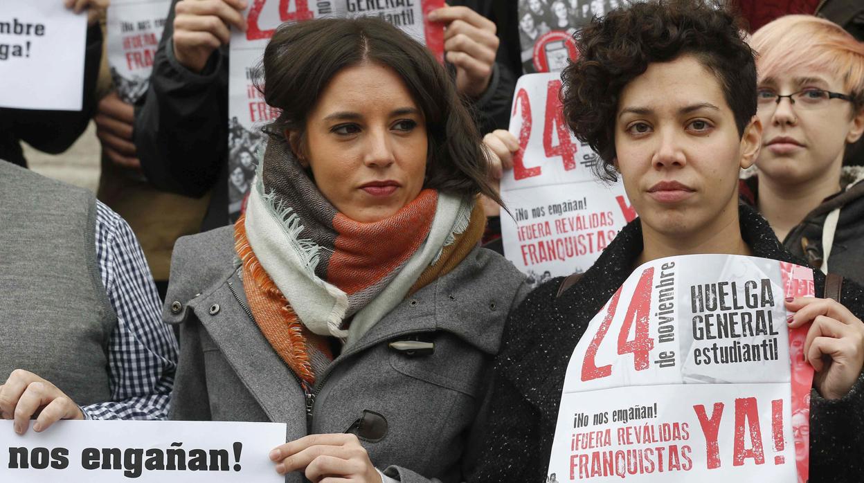 Irene Montero y Ana García, del Sinditato de Estudiantes, durante una protesta