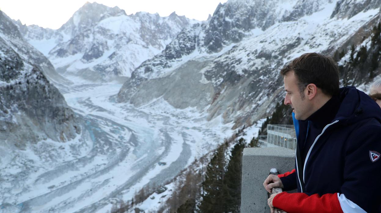 Macron visitó el Mont-Blanc para comprobar los efectos del cambio climático