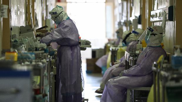 Muere en China un enfermo de coronavirus de 36 años tras ser dado de alta