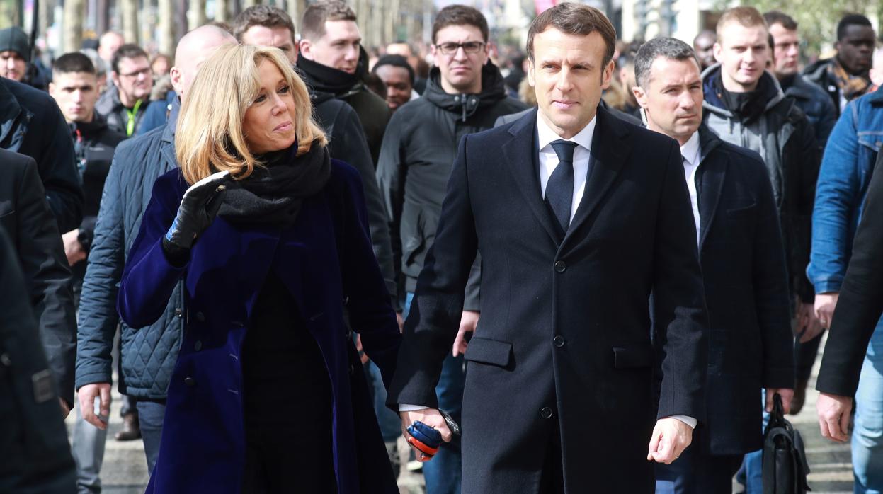 Macron y su esposa en una imagen reciente