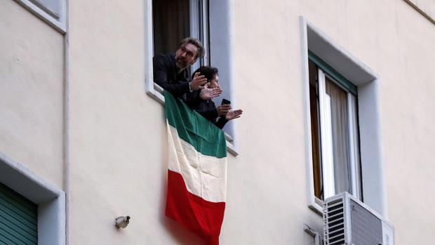 En Italia 2.989 nuevos contagios y 345 muertos en un solo día