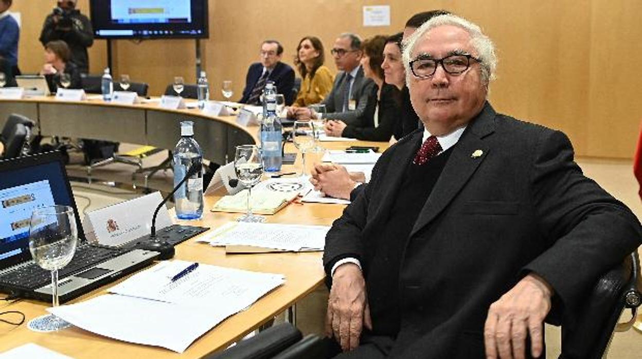 El ministro de Universidades, Manuel Castells