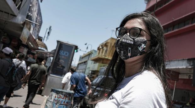 La OMS avisa de que las mascarillas de algodón pueden ser una fuente potencial de infección