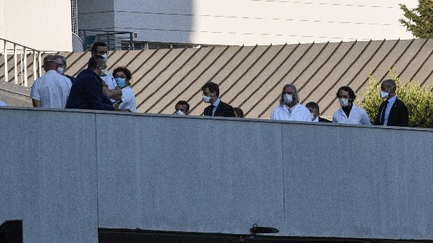 Macron, a la escucha y estudio de un medicamento que despierta esperanza e inquietud entre los especialistas